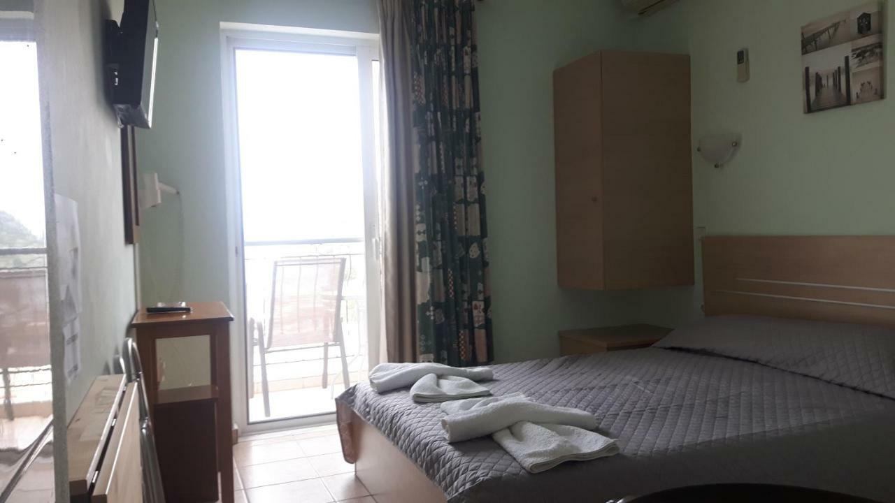 Ntemos Apartments Tolo Bagian luar foto
